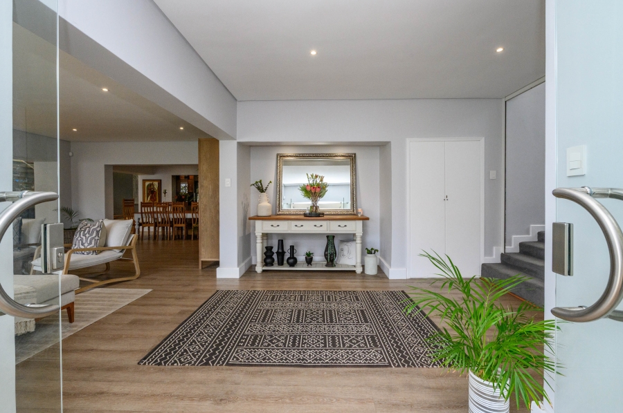 4 Bedroom Property for Sale in Summerstrand Eastern Cape